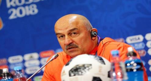  مدرب روسيا: المدير الفني لمنتخب إسبانيا كان لاعبا عظيما 